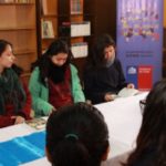 «Diálogos en movimiento» unió a Premio Nacional de Historia con estudiantes de Iquique