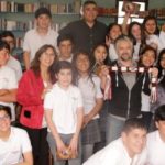 Escritor Jorge Baradit dialogó con estudiantes de Victoria y Traiguén